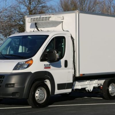 budget-au-trucks-groupxk-4.2m-fridgetruck-900x600